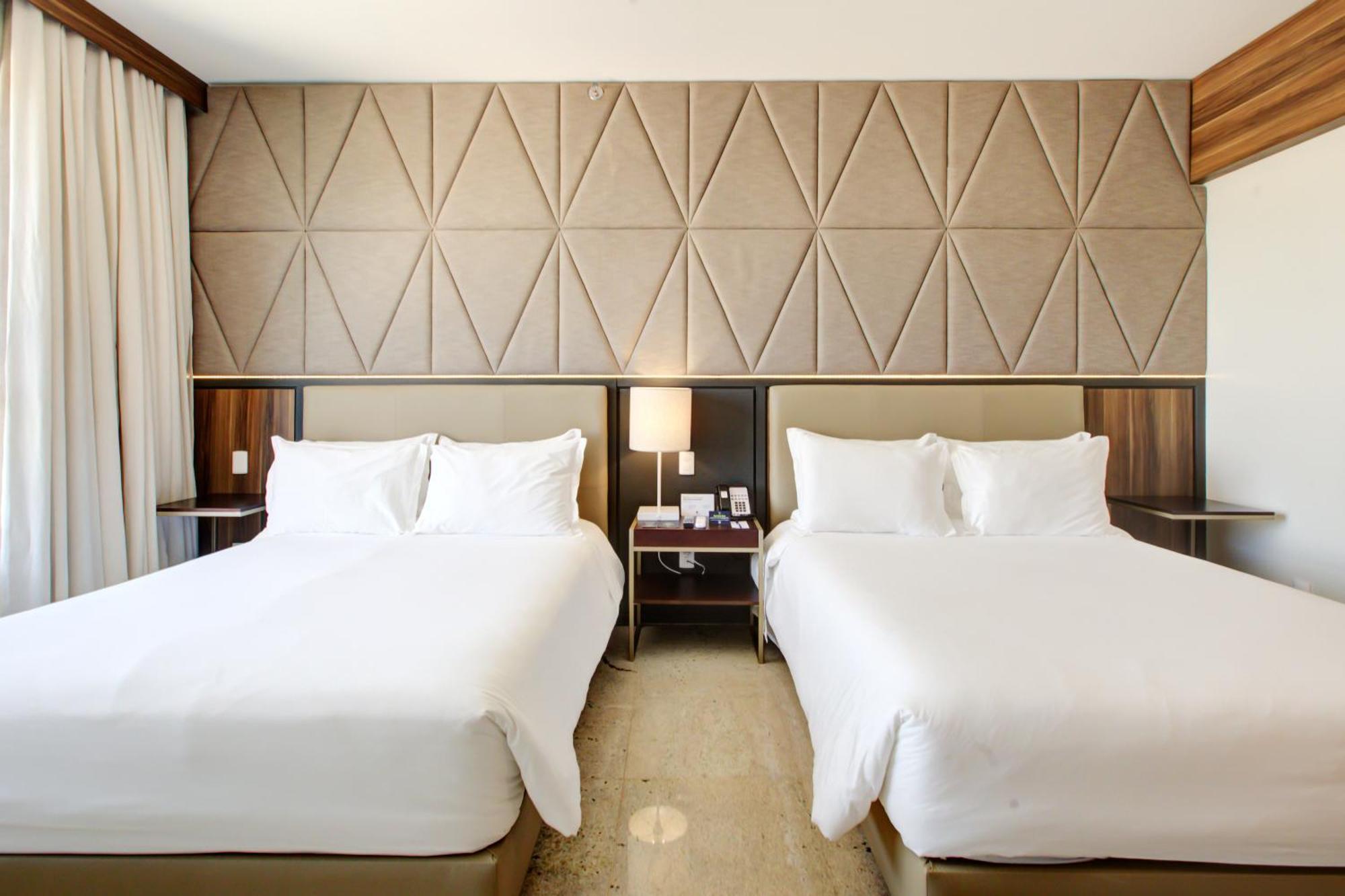 Doubletree By Hilton - Resort - Foz Do Iguacu Bagian luar foto A room at the hotel