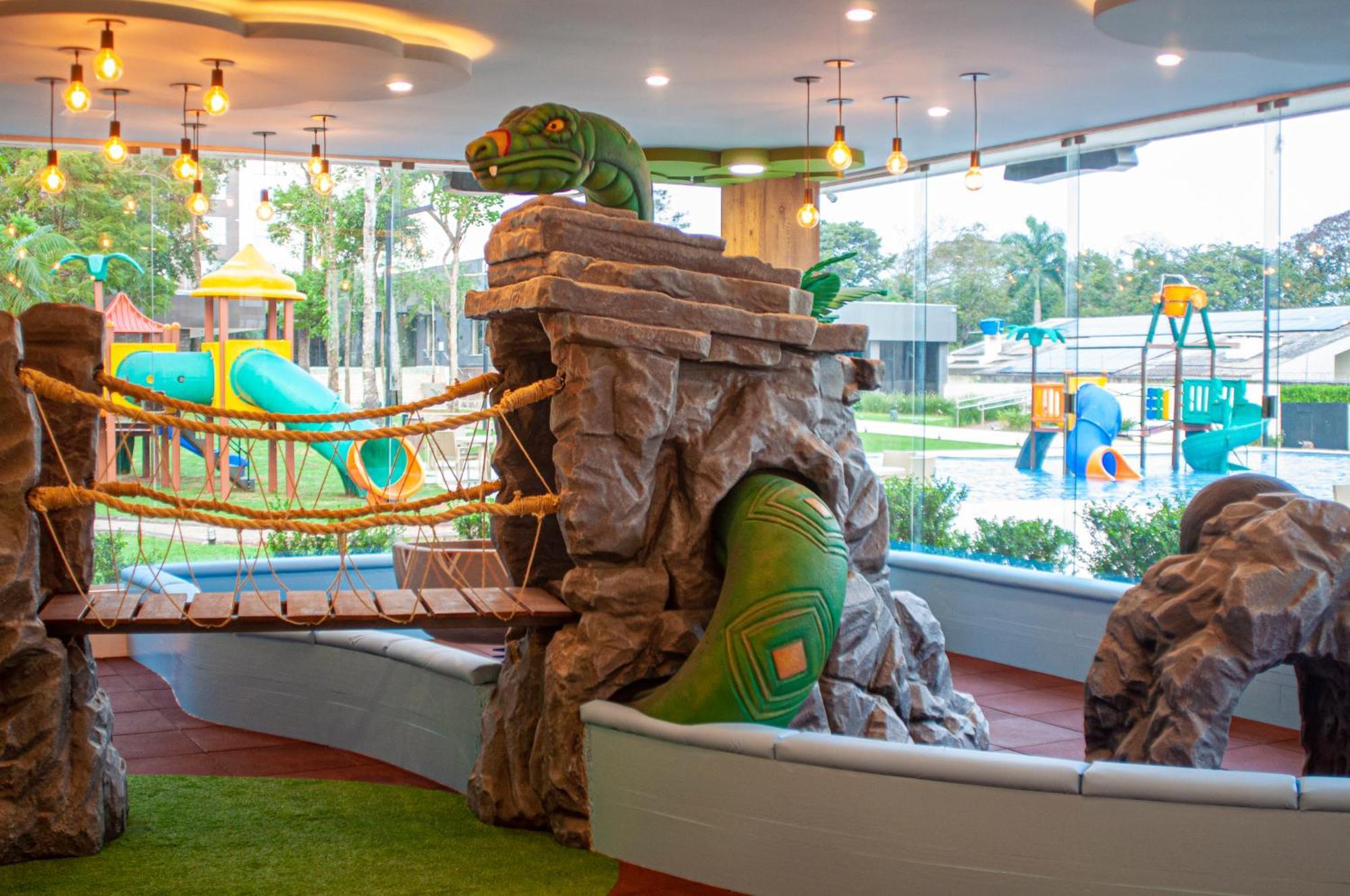 Doubletree By Hilton - Resort - Foz Do Iguacu Bagian luar foto The Dinosaur Playground